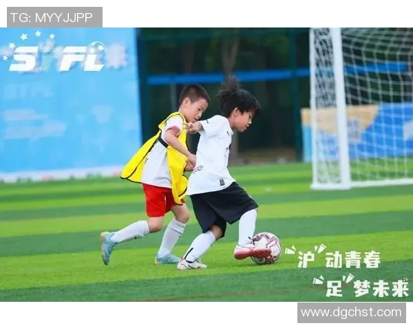 19岁小孩哥闪烁绿茵场，他的未来是否可期？